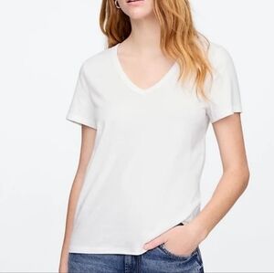 GAP Women's Classic White Short Sleeve Tee